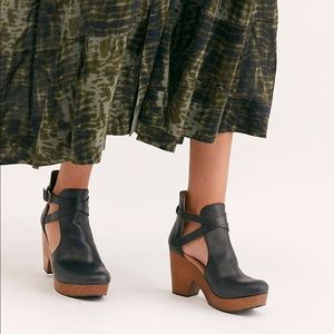 Free People Cedar Clog